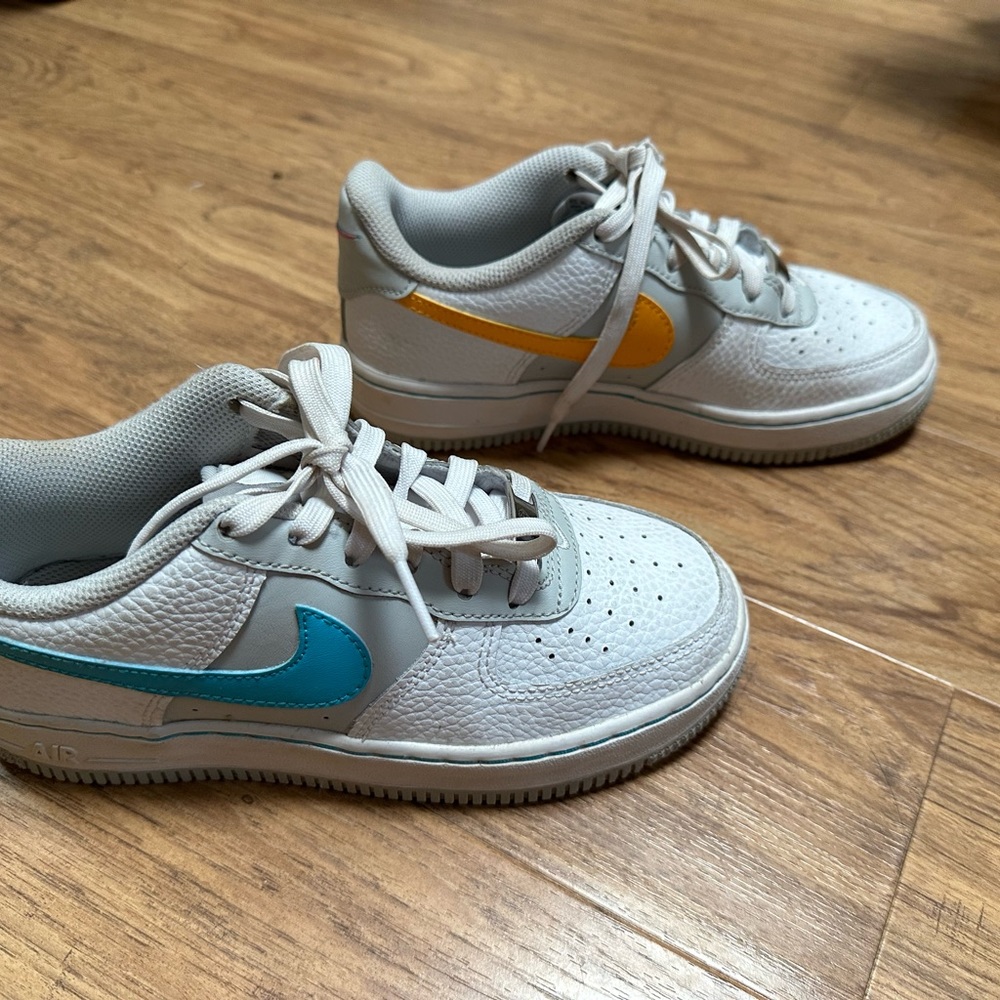 EUC Nike Air Force 1 Sz 3.5Y